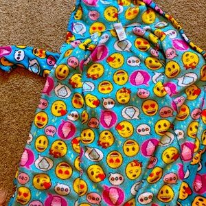 Emoji robe